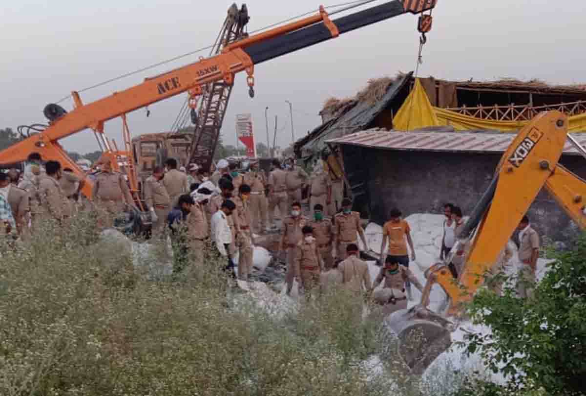 LOCKDOWN: 25 migrants killed, 38 injured in road accident in Auraiya