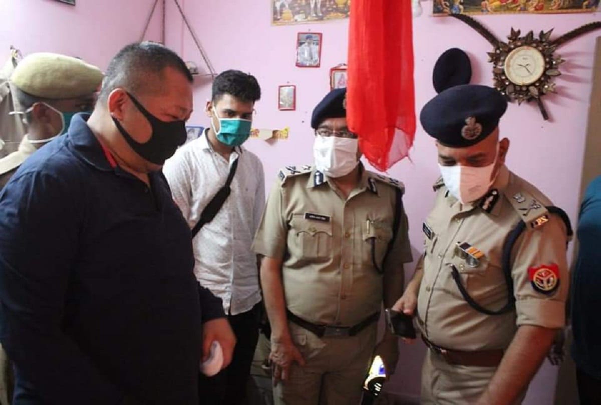 CRPF personnel committs suicide after murdering his wife and children