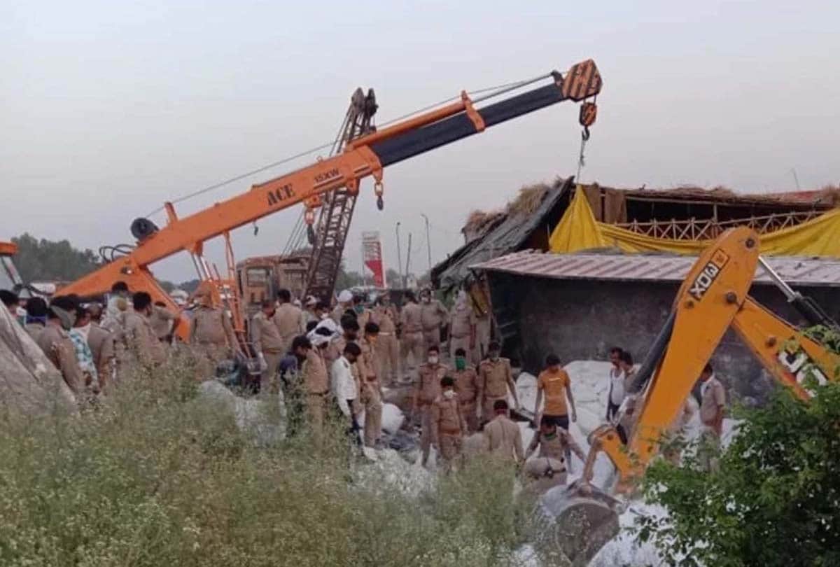 Auraiya UP Truck Accident News in Hindi: one more died in Auraiya accident up