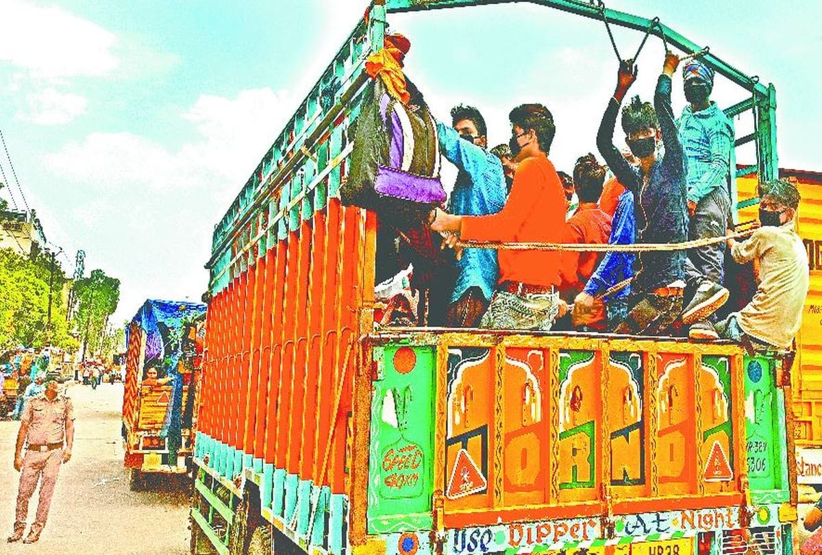 Lockdown Updates Police sent Migrant workers from trucks in agra