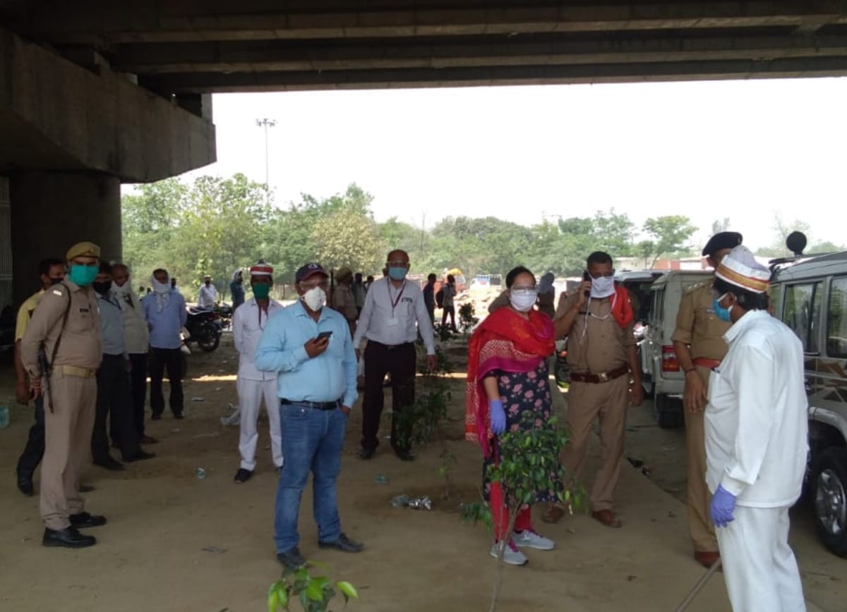 IAS Anuj malik special story with Migrant workers during Lockdown