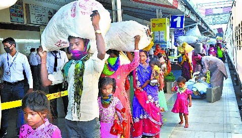 Bareilly: 2233 workers descended from two workers special trains