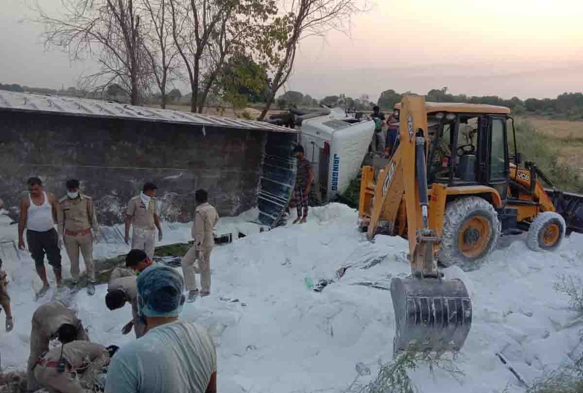 Lockdown: youth missing in Auraiya accident