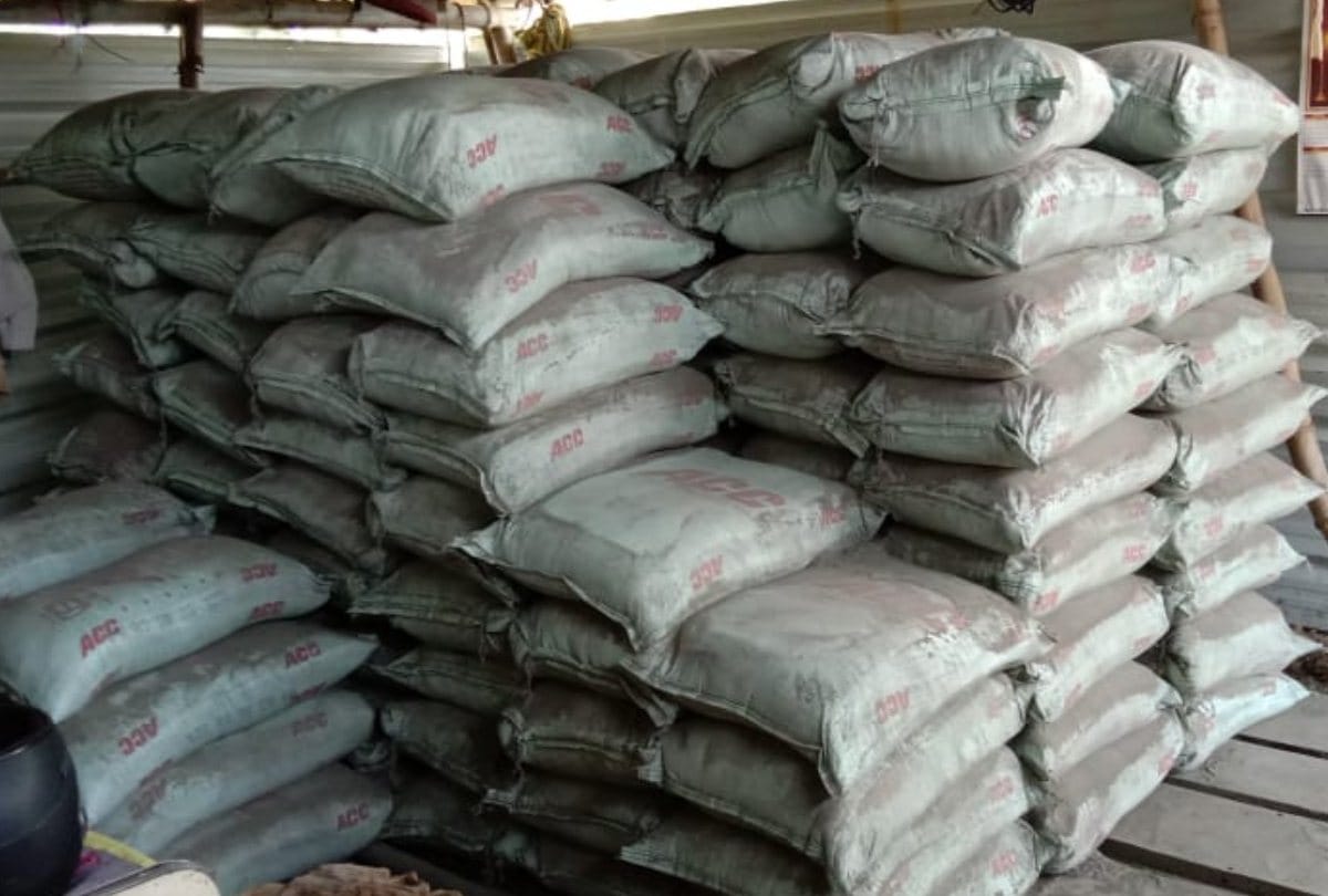 Himachal Pradesh Police seized 187 bags of government cement in Kangra Himachal Pradesh