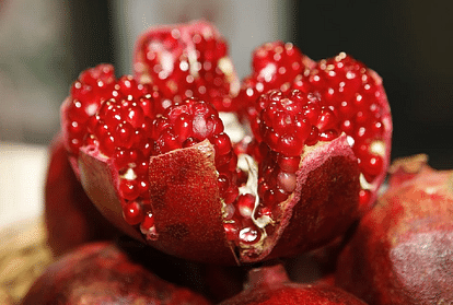 Health and Nutritional Benefits of Pomegranate, know anar khane ke fayde in hindi