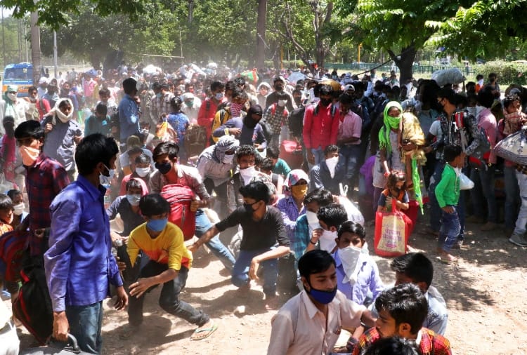The laborers are also facing difficulties in Shramik Special Train