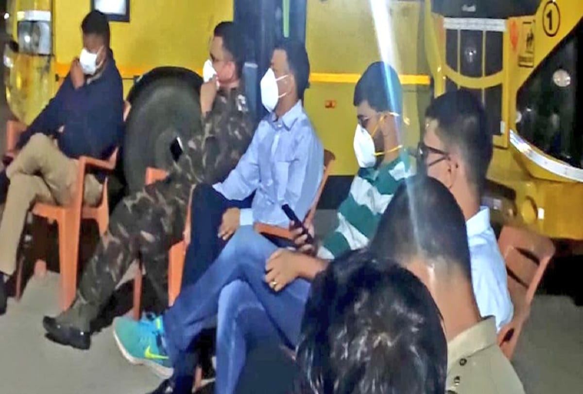 Stone pelted at CRPF, causing ruckus in Corona Hot Spot Hindpiri area of Ranchi