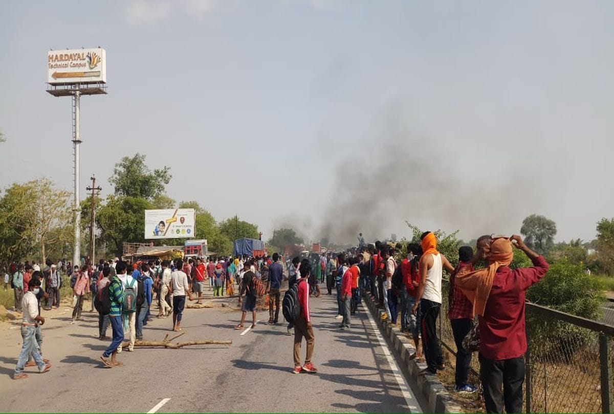 Migrant Workers Protests On Agra Delhi Highway Mathura