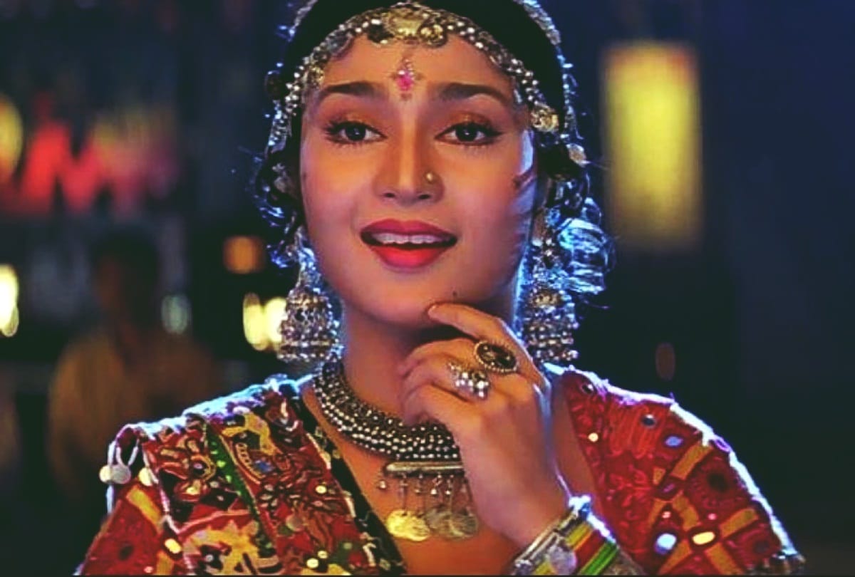 Pardesi Pardesi Song Actress Pratibha Sinha Now She Is Away From Film