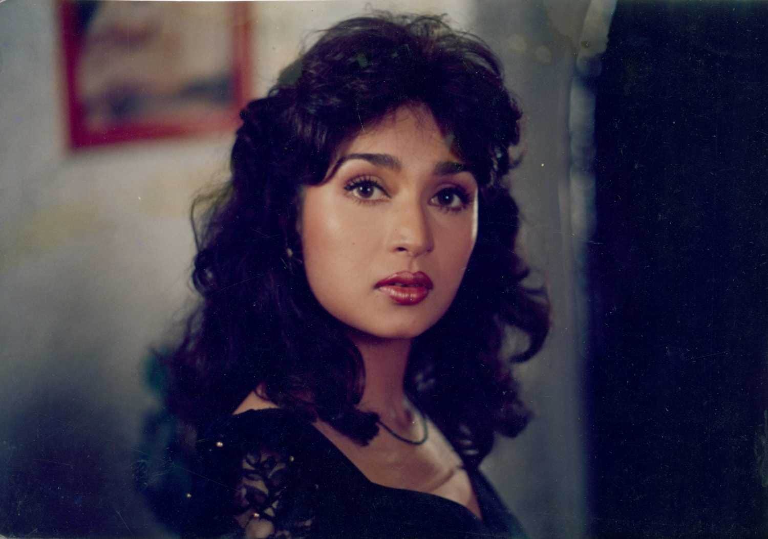 Pardesi Pardesi Song Actress Pratibha Sinha Now She Is Away From Film