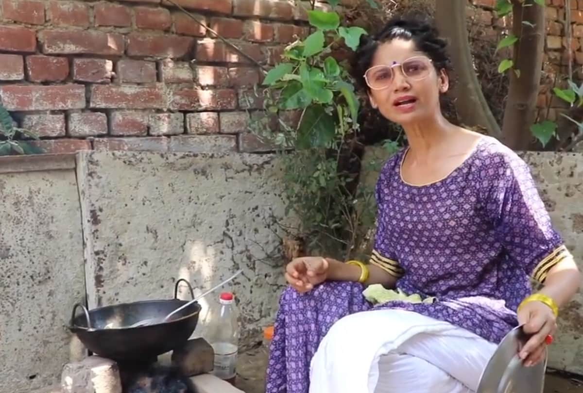 Ratan Rajput Stuck In Bihar Village Due to Lockdown Used Chulha For Making Food