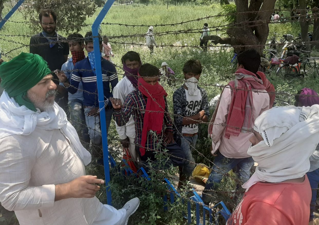 Farmers should provide food for migrants: Tikait