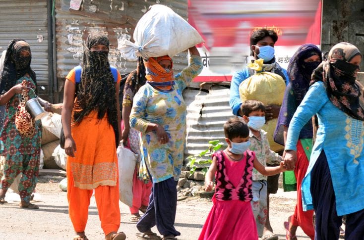 40 workers left on the road at night