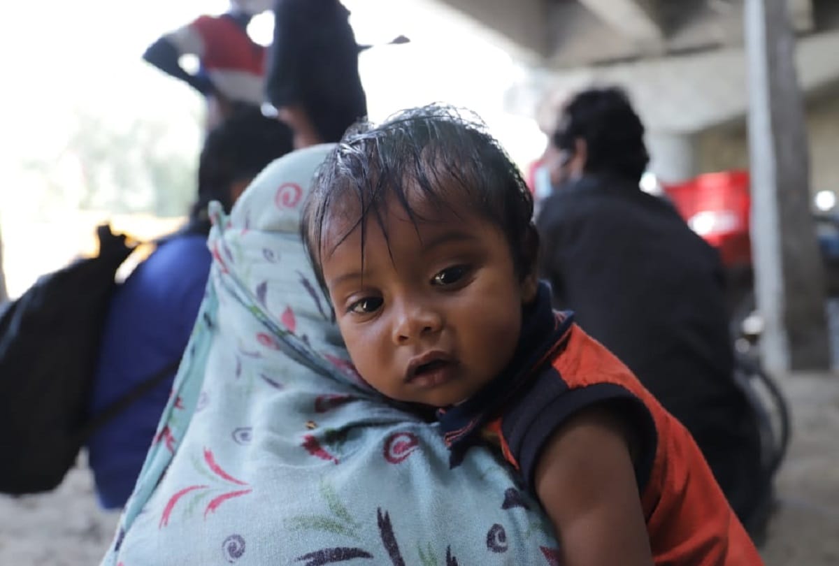 delhi ncr migrant labours everywhere trying to go homeland but failed see their plight