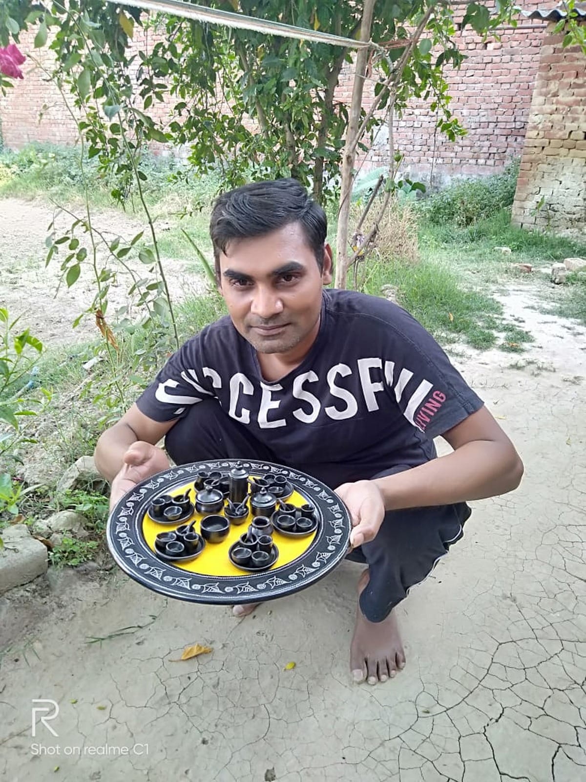 craftsman made black pottery artwork 52 piece dinner set on six inch plate In Azamgarh