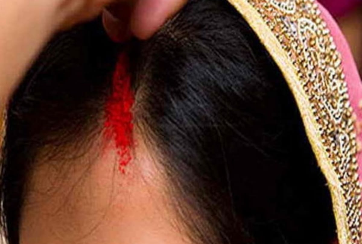 Sleeped Girl schoking story in Deoria