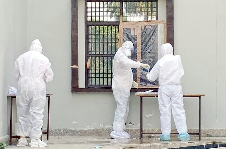 Quarantine sends samples to 72 people