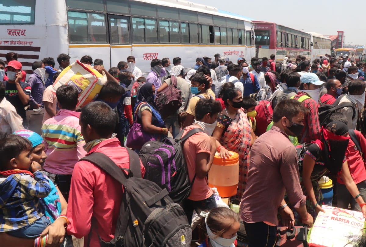 Fifteen special train reached Gorakhpur with migrant workers