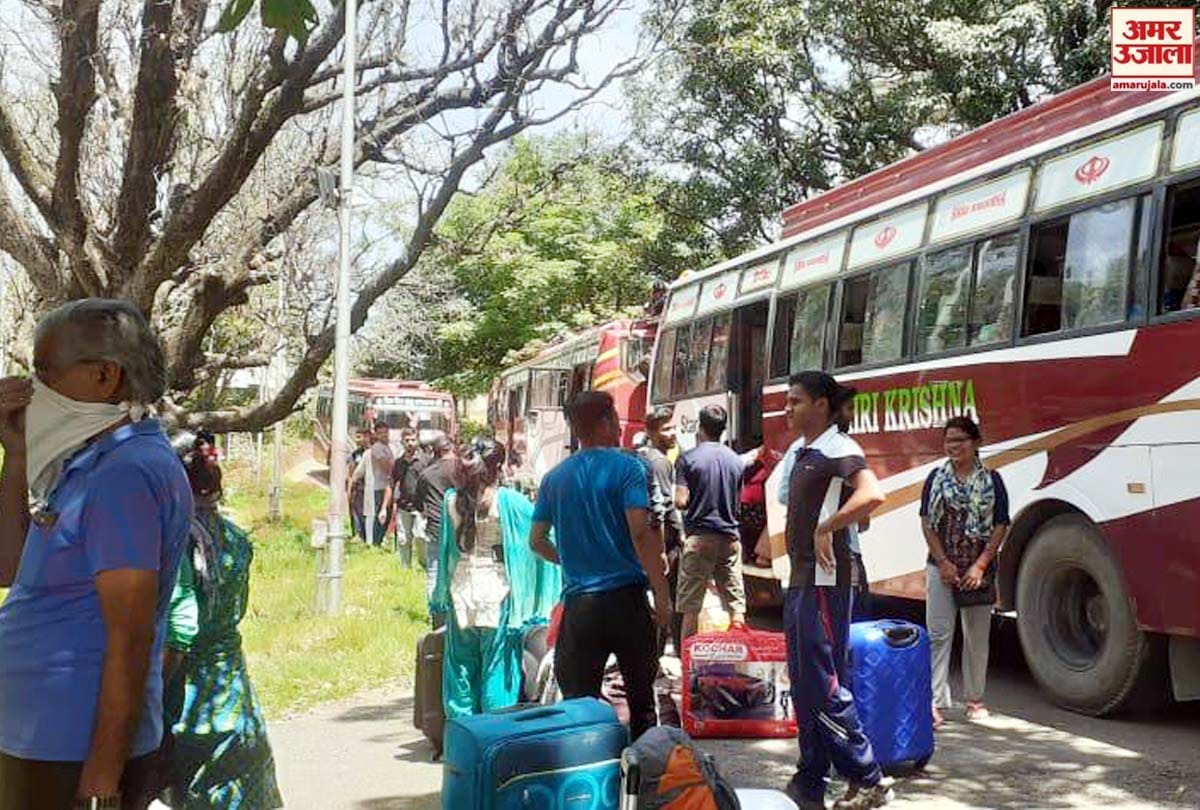 lockdown in Jammu Kashmir (J&K) news in Hindi, 127 students of Sanskrit University trapped in lockdown went to home