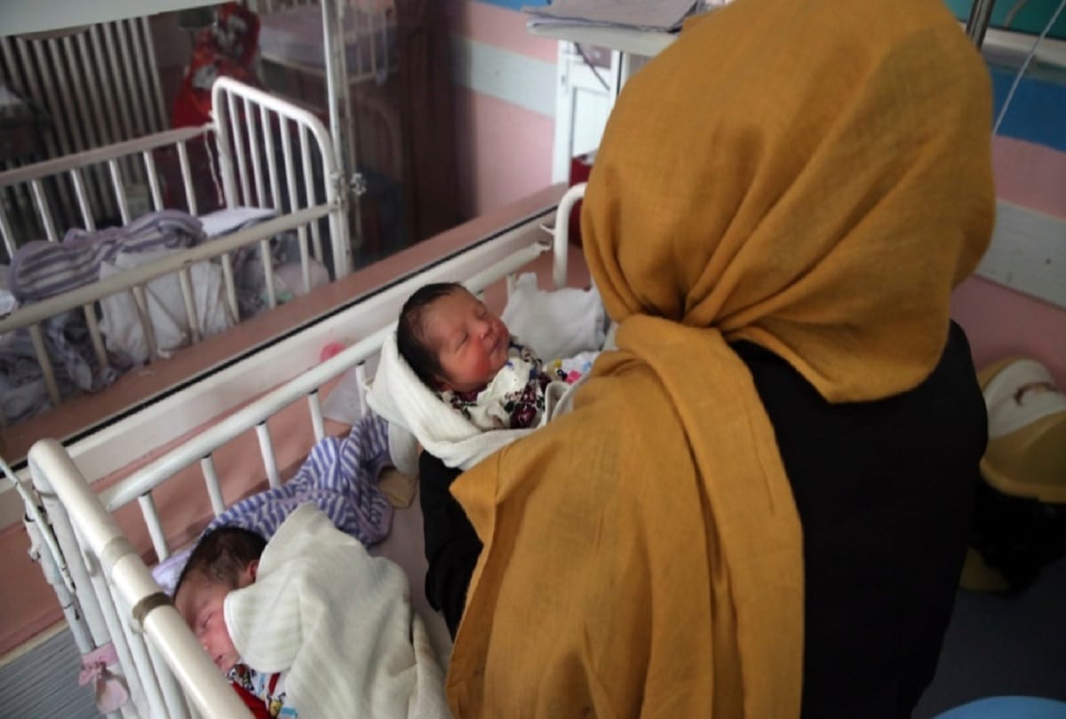 afghan woman breastfeed newborn babies in afghanistan where attack on maternity hospital