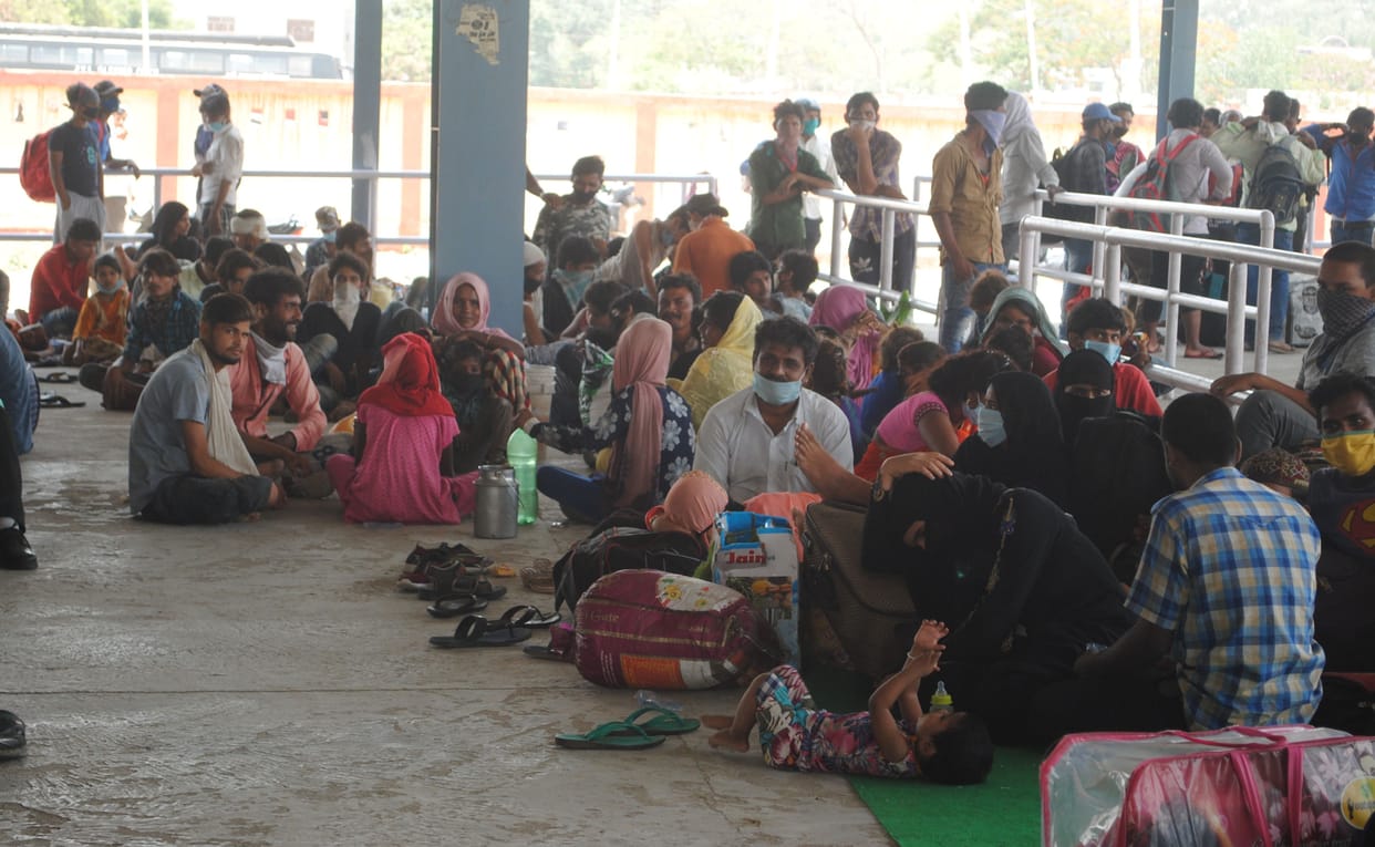 bus,etawah,etawah news,pravasi