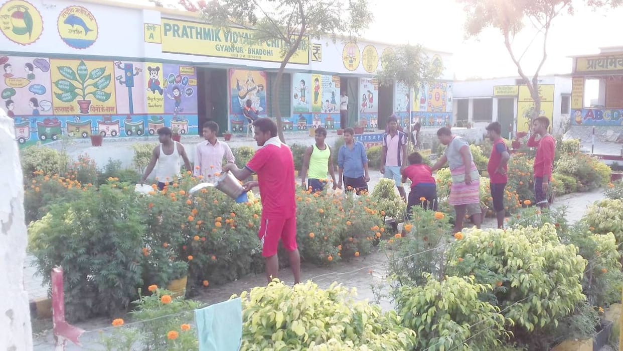 Expatriates are keeping the Quarantine Center clean