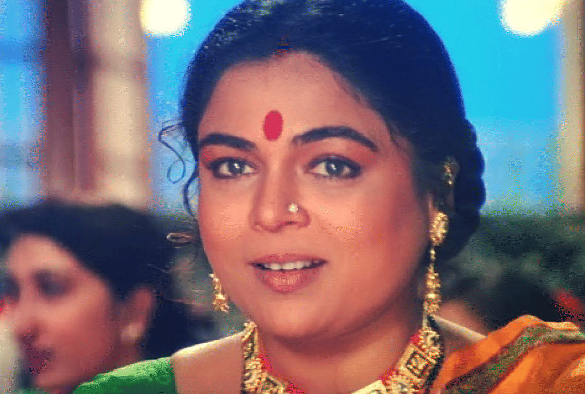Death Anniversary of Reema Lagoo when she took Care Of Daughter being a single mother