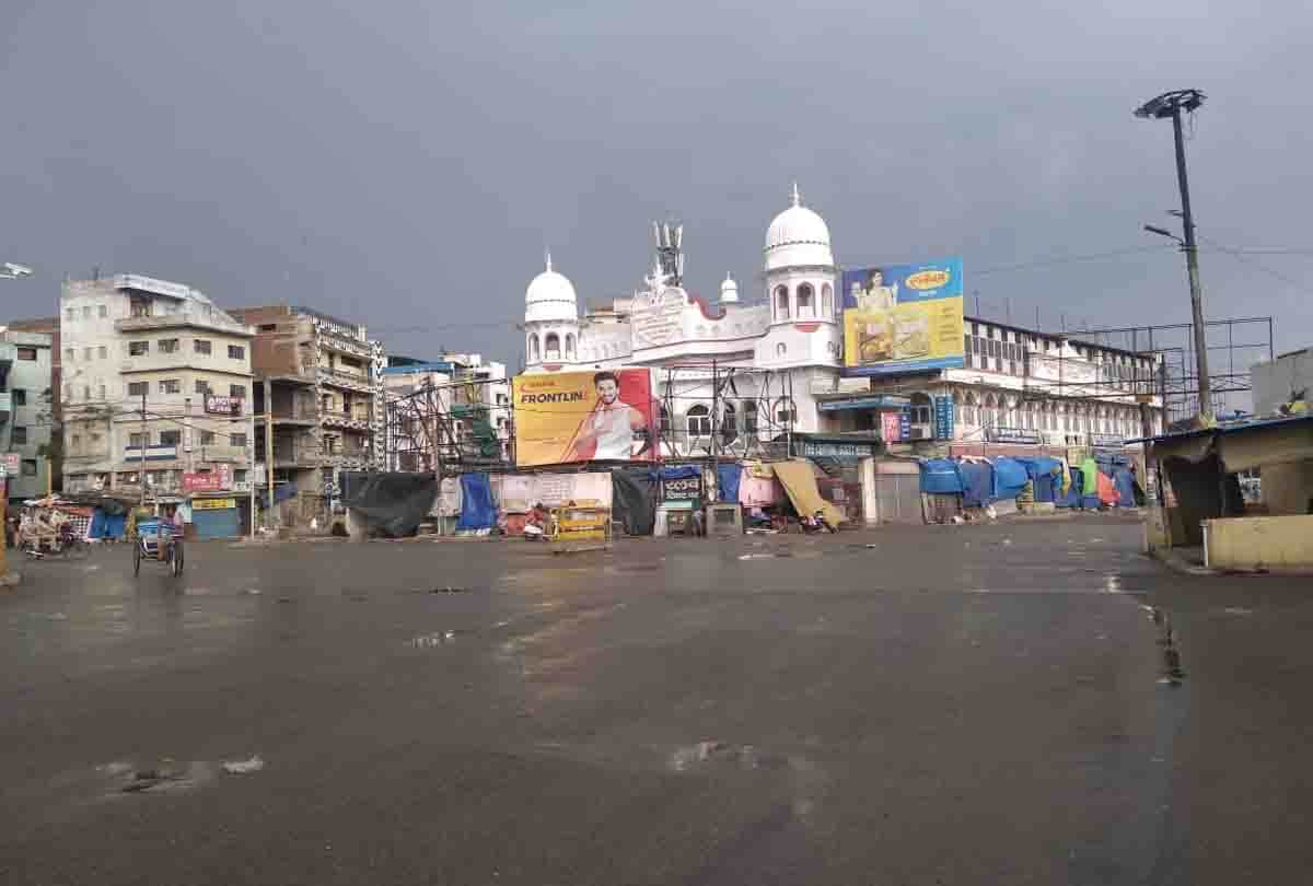 UP: Cyclone Amfan's knock, weather change