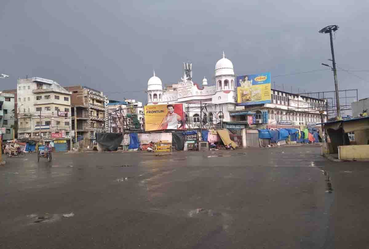 UP: Cyclone Amfan's knock, weather change