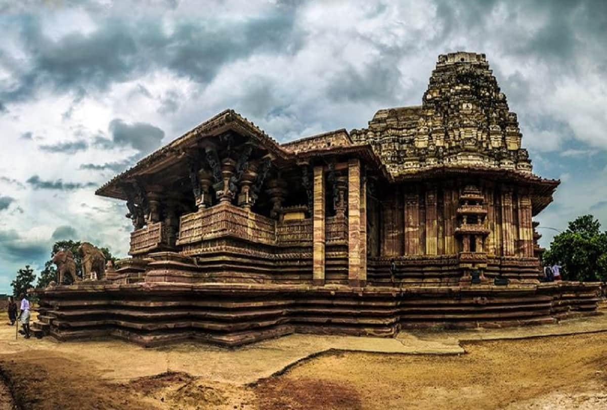 Mystery of 800 years old Ramappa Temple also known as the Ramalingeswara temple of Telangana