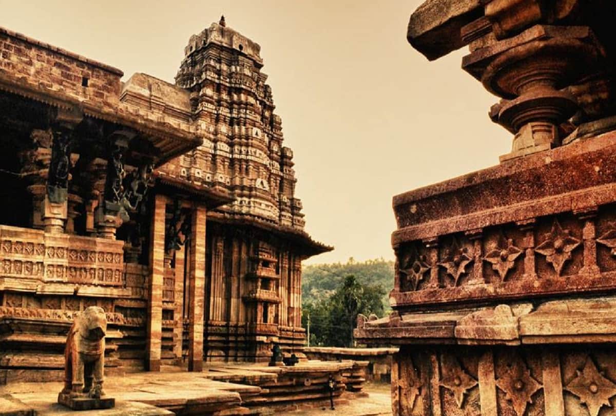 Mystery of 800 years old Ramappa Temple also known as the Ramalingeswara temple of Telangana