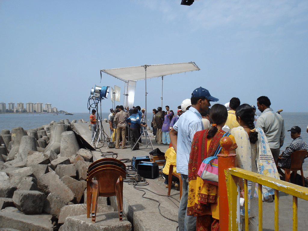 IFTDA warns film and tv directors for working beyond limits FWICE to take actions against producers