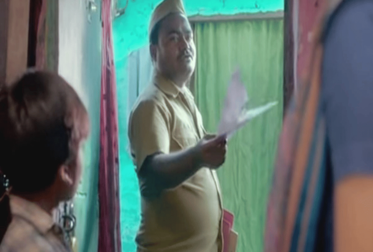 Dream Girl Actor Solanki Diwakar is Selling Fruits During Lockdown To Earn For Family