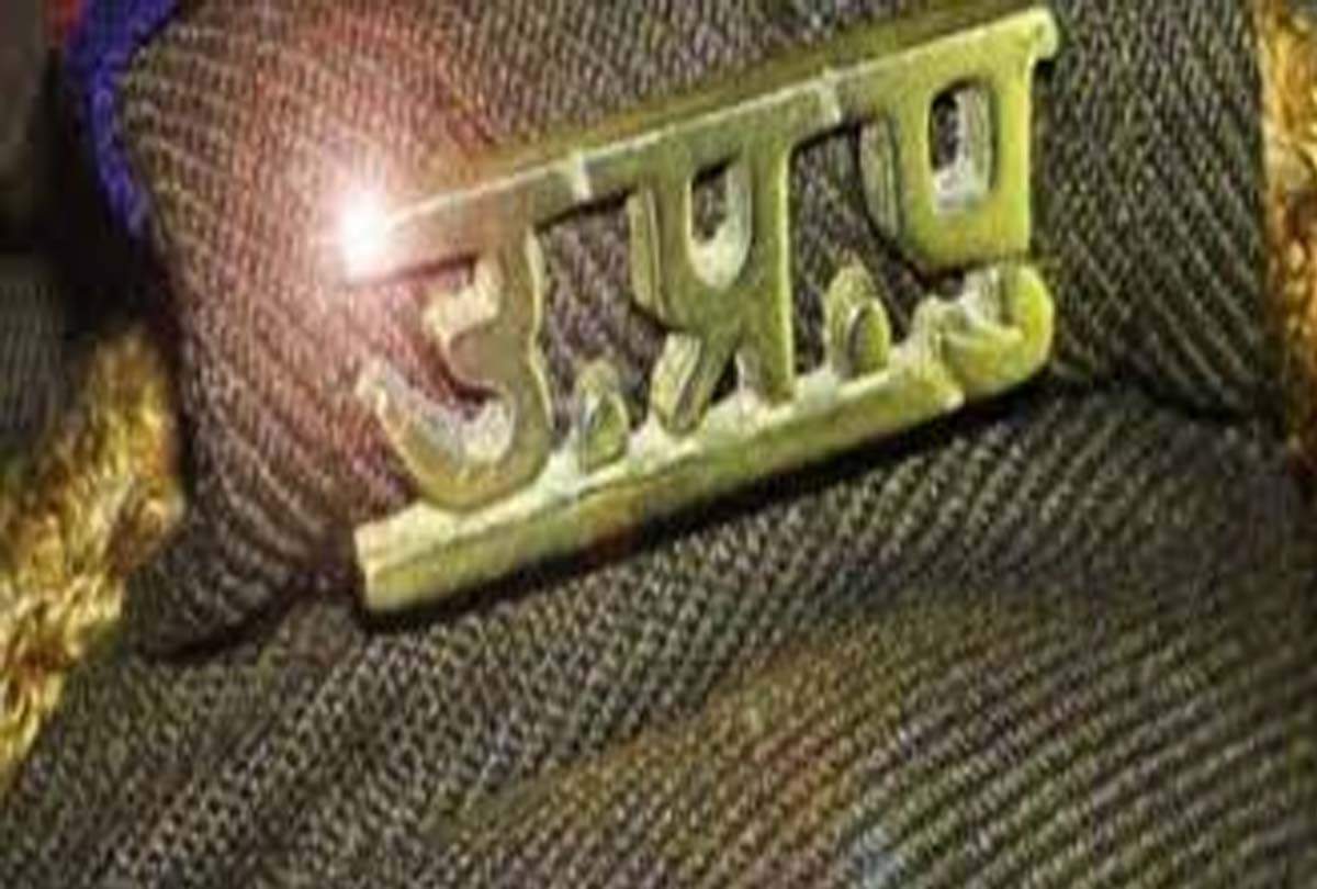 Criminals attack on bjp district minister family stabbed woman died three injured in mirzapur up