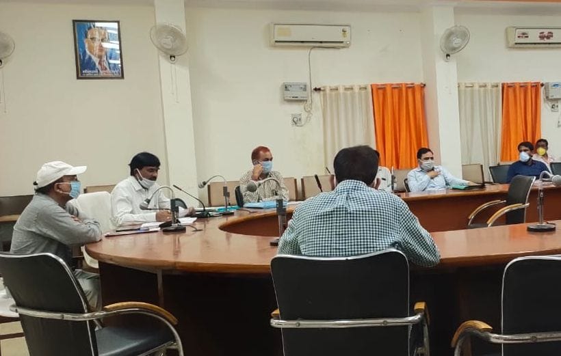 Action should be taken against government employees who are negligent in monitoring