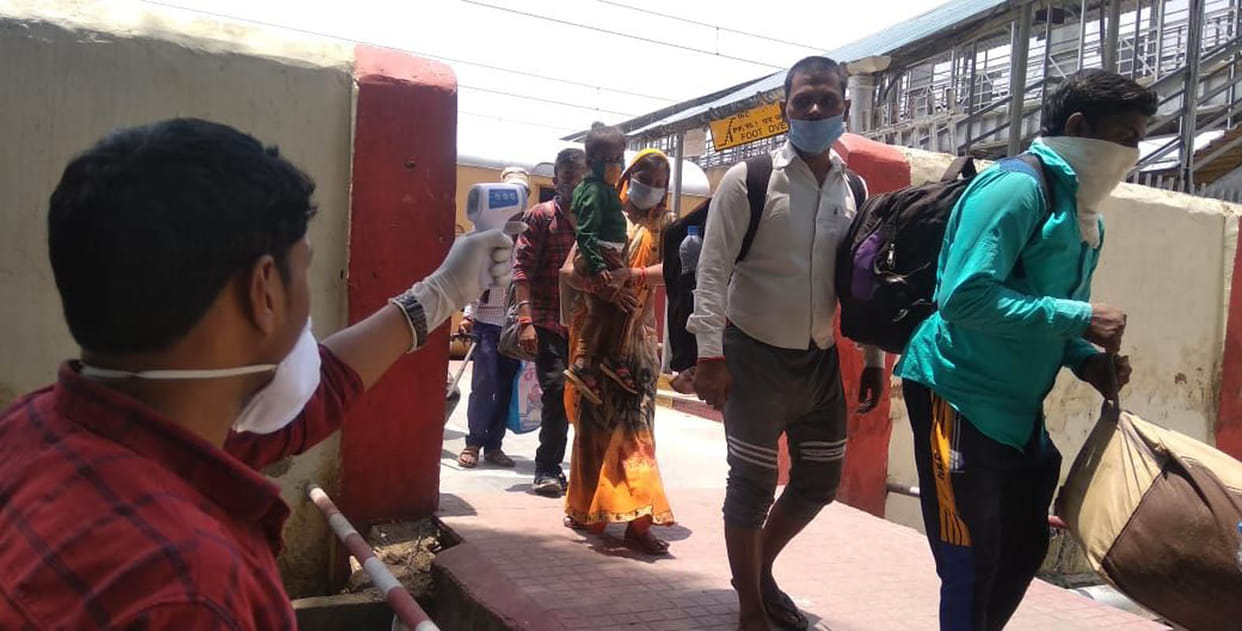 3559 migrant laborers brought two special trains from Surat