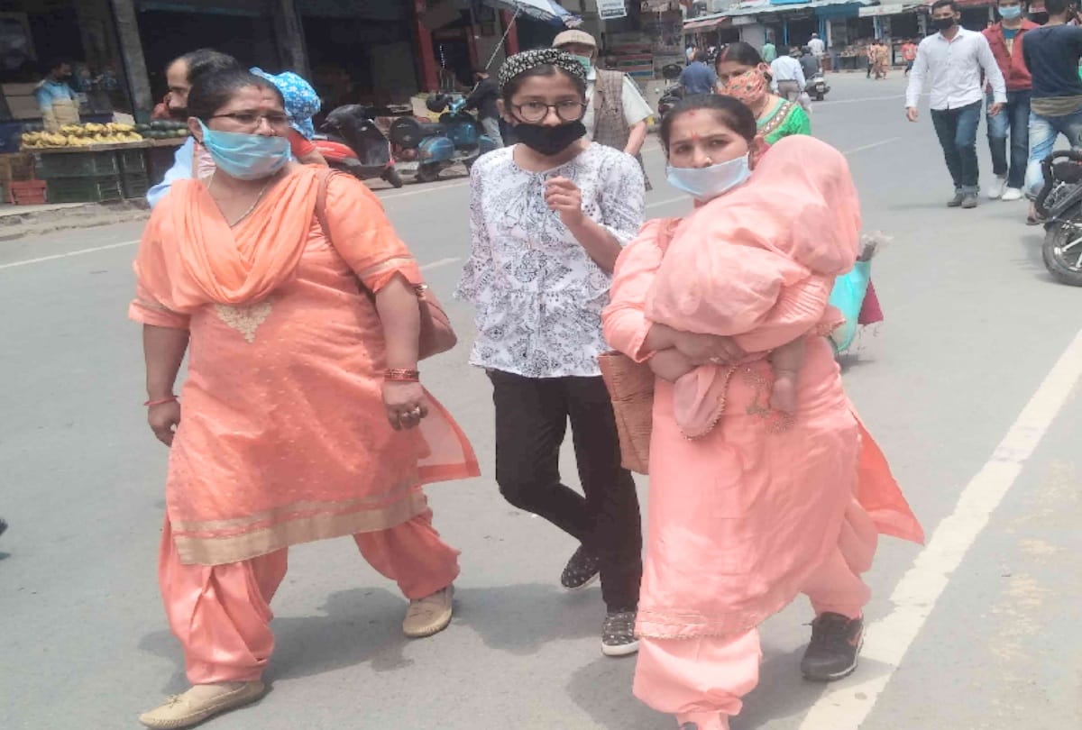 Curfew relaxation time extended in these districts of Himachal, know when shops will open