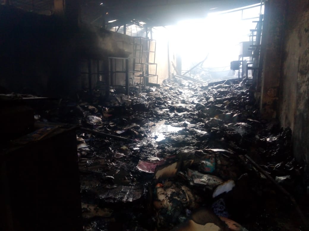 Dehradun : refined mustered oil factory caught fire