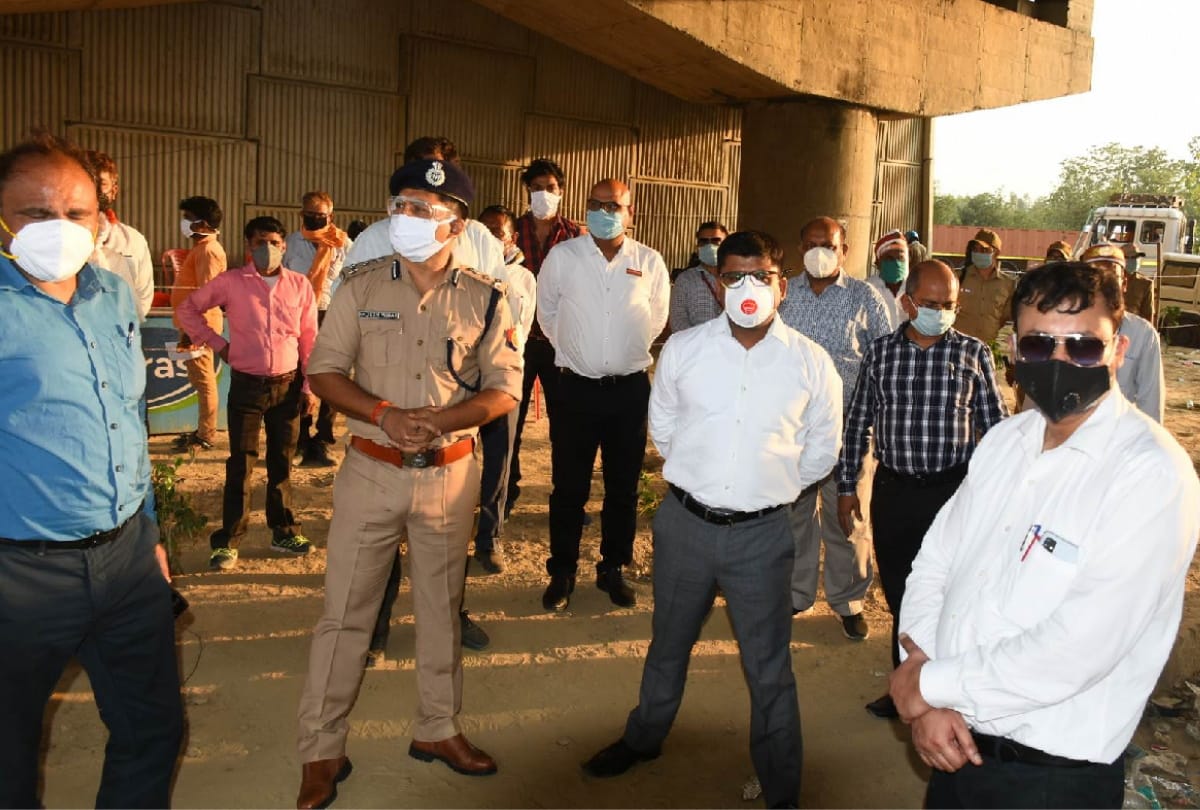 Migrant workers sent from 50 buses by officers in gorakhpur