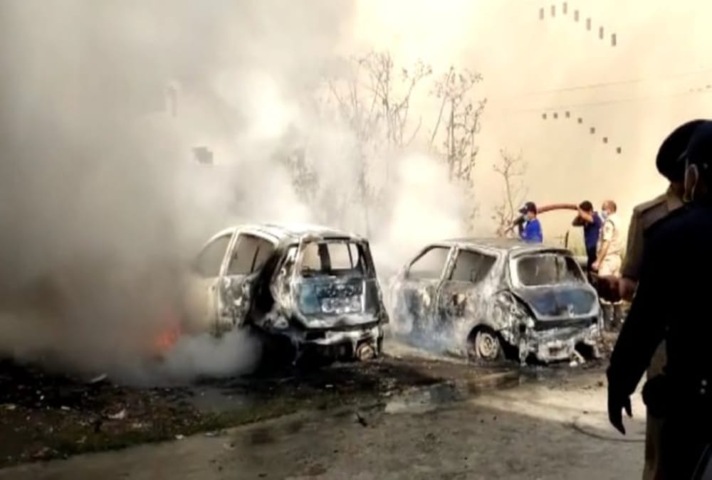 Two Cars caught fire in Residential Colony Haridwar, See Photos