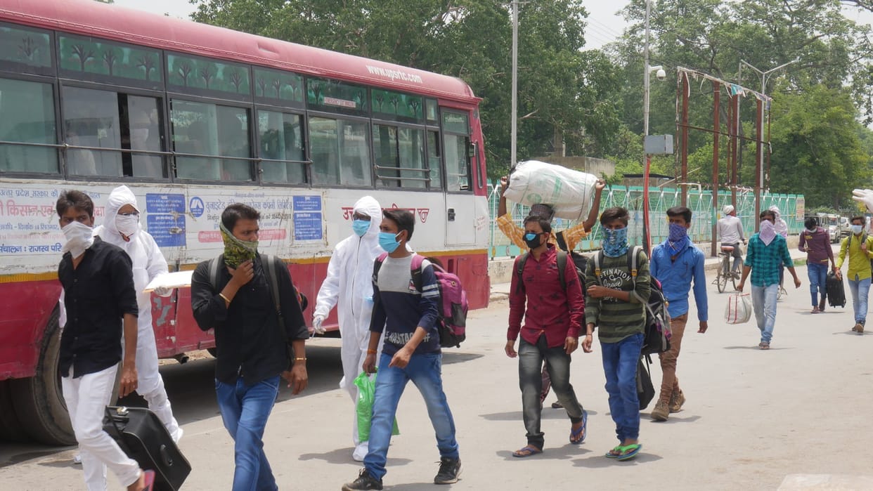 126 workers from Mirzapur, Sonbhadra arrived by sixth train