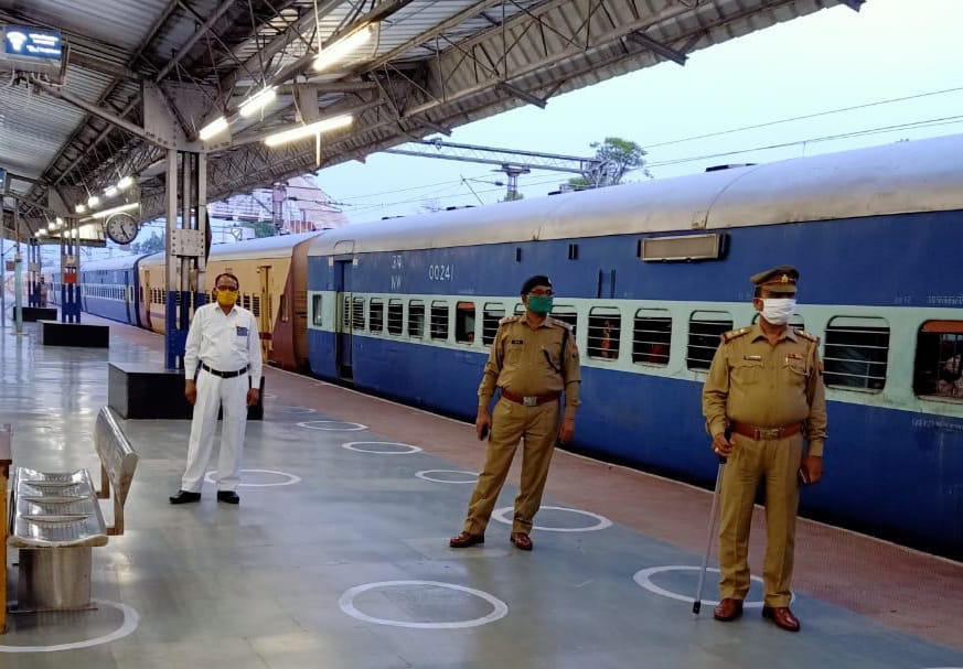 special train pass for chatterpur, reeva