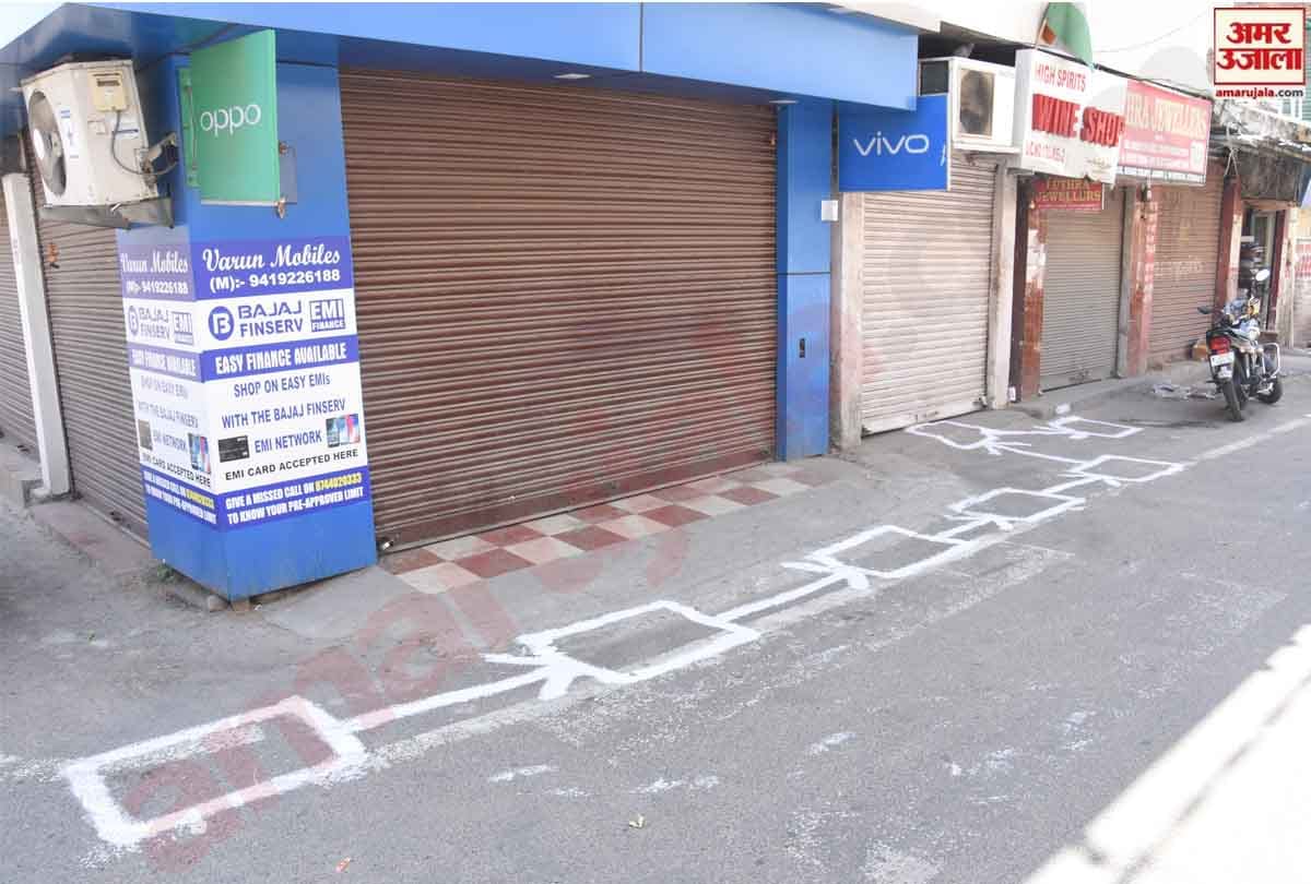 Protests are increasing continuously regarding opening of liquor shops in Jammu and Kashmir