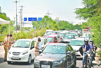 Shops open after 55 days in delhi during lockdown 4 due to covid 19