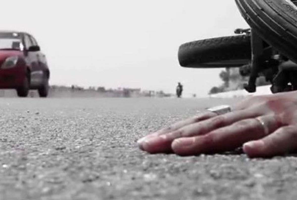Son dies in road accident, father injured in hardoi
