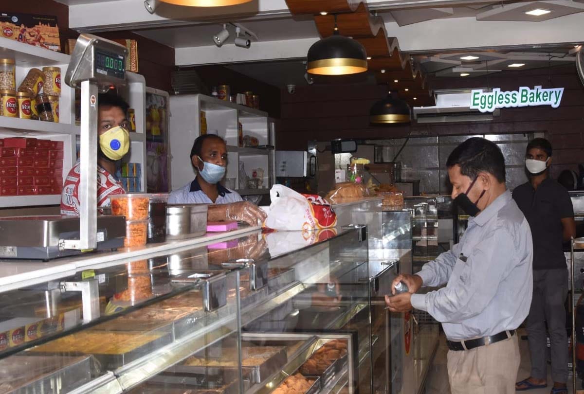 Lockdown in kanpur: Open market after 56 days, see the condition of kanpur