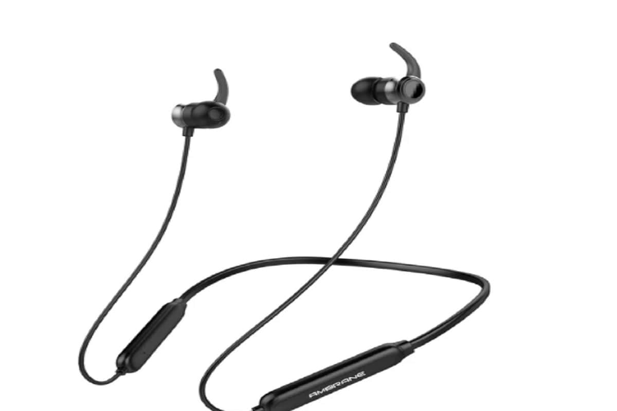 best neckband earphones under 2,000 including Realme Buds and Pebble Urbane know price and specifications