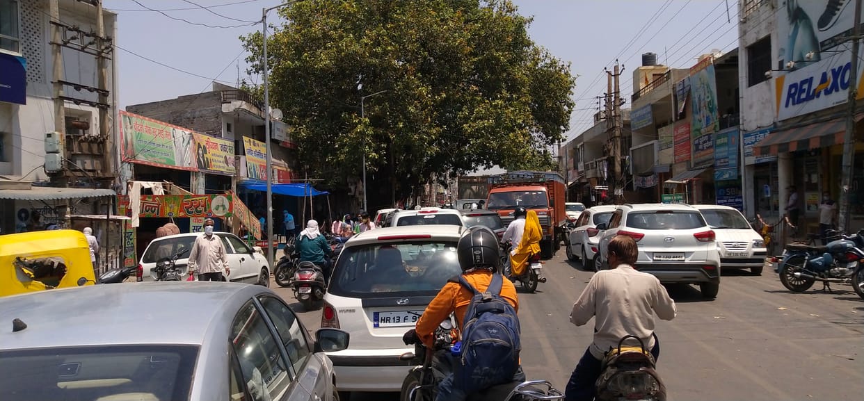 lock down, social distance, market rush, bahadurgarh