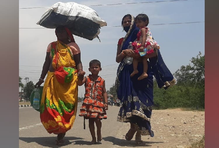 Coronavirus, Lockdown, Migrant Workers Start Tour by Walking