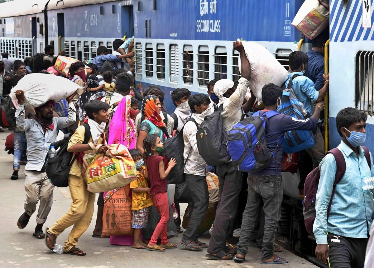 shramik special train rerouted from Mumbai adds 2 days 5 states for passengers who lashed on this decision
